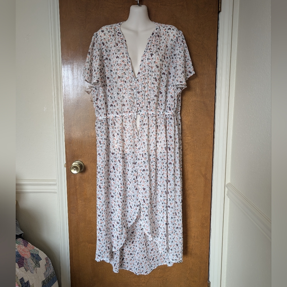 Torrid White Floral Chiffon Sheer Hi Low Blouse Top